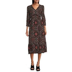 Nurture by Westbound 3/4 Sleeve V-Neck Midi Dress